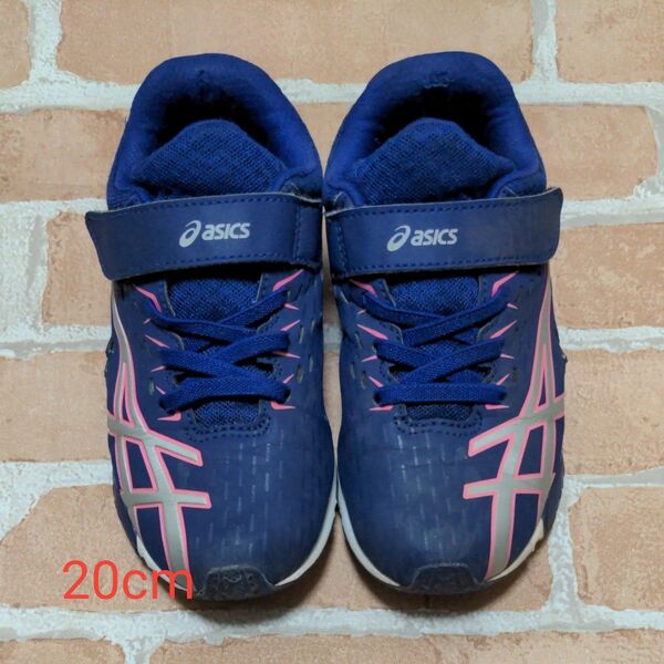 運動靴 アシックス レイザービーム1154A068