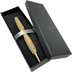 送料無料g19851ボールペン 可愛い ウッド グリップ 木製 木 ボールペン プレゼント 男性 女性 ペン名入れ サクラ おしゃれ 無垢木 天然 文