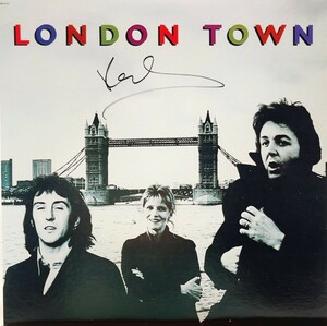 * paul (pole) * McCartney with autograph LP record 