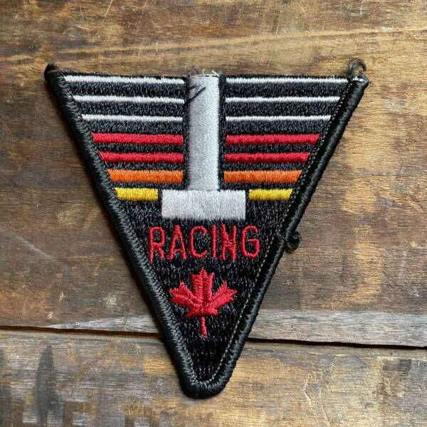 【USA vintage】ワッペン RACING 刺繍ワッペン レーシング カナダ アメリカ ビンテージ パッチ