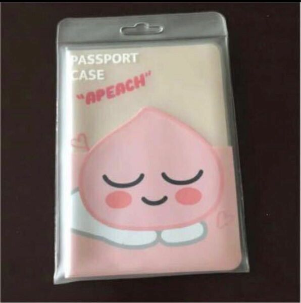 カオフレンズ パスポートケース、カバー　アピーチ　韓国限定品