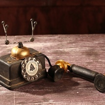 レトロな電話　昔ながらのノスタルジックなオブジェ ダイヤル式の電話 置物 インテリア 黒 金 ブラック ゴールド ヴィンテージ_画像7