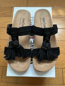 ミネトンカ　MINNETONKA サンダル　スウェード　タッセルフリンジ　黒　24cm