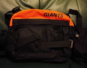 読売ジャイアンツ　GIANTS ウエストバッグ