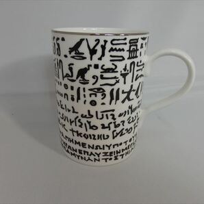 ★新品未使用★ 大英博物館（British Museum）マグカップ(ロゼッタストーン)Made in the UK（古代エジプト）（ロンドン）白LO53