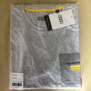 新品　新作　未使用　未開封　アウディ　Tシャツ　L　quattro メンズＴシャツ　ライトグレー　送料無料