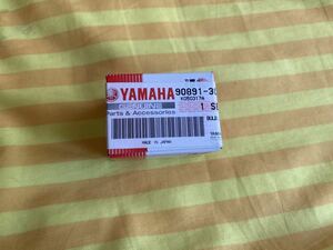 ヘッドライトバルブ 90891-30033 ヤマハ 純正 新品 バイク 部品 Genuine ジョグ　JOG系　YAMAHA純正部品