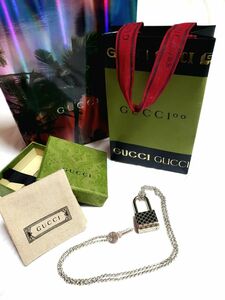 【正規品／非売品／入手困難／プレミア／ＶＩＰ限定】GUCCI 純正 シルバー ネックレス 南京錠