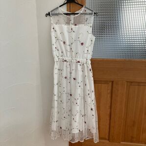 アーベーセーアンフェイス 花刺繍チュールロングワンピース