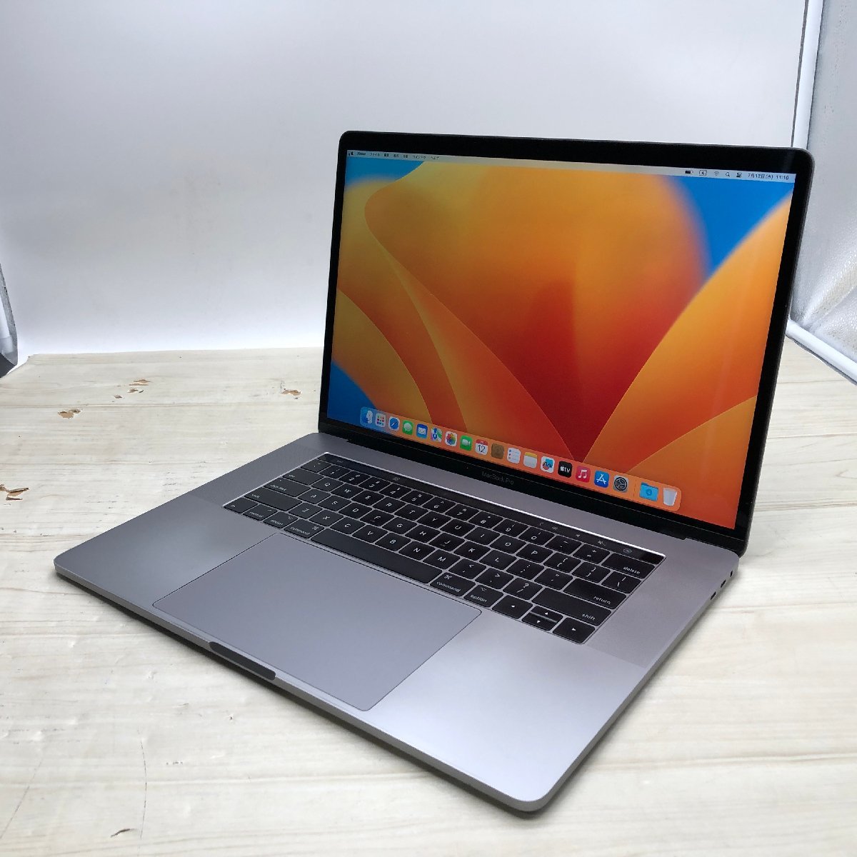 Apple MacBook Pro 15-inch 2017 Core i7 2.80GHz/16GB/256GB(NVMe