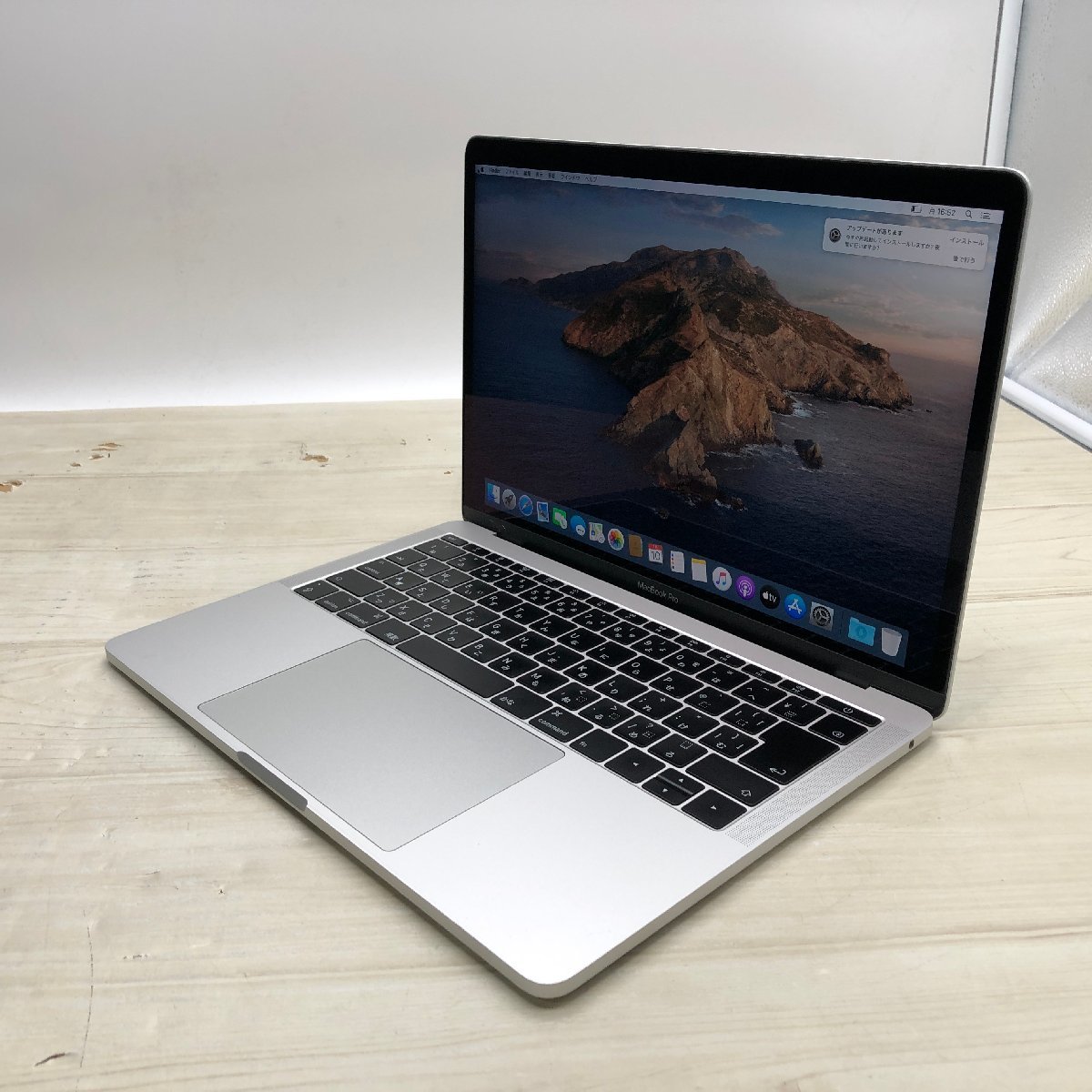 Apple MacBook Pro 13-inch 2017 Two Thunderbolt 3 ports Core i5