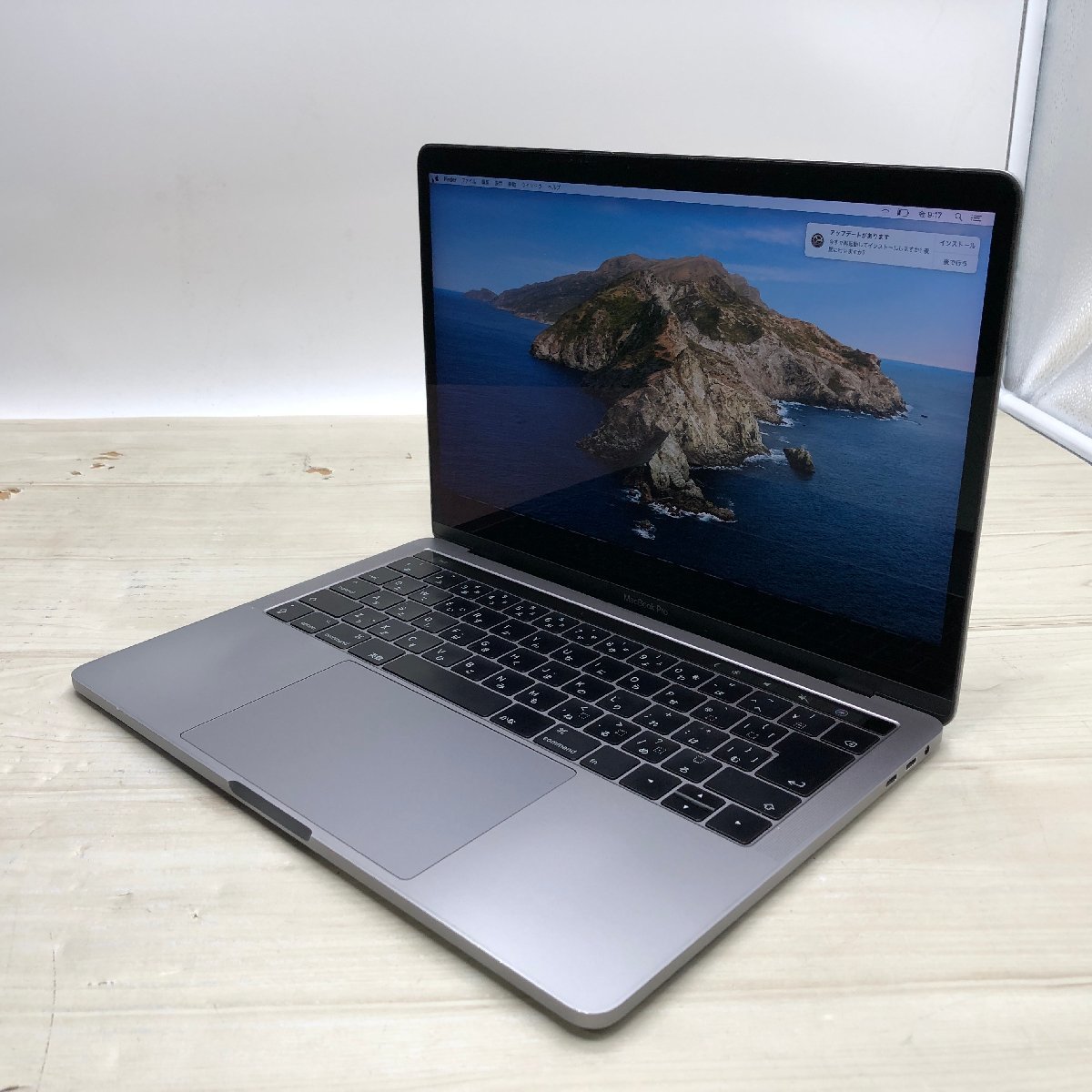 MacBook Pro 2017 15inch 充放電回数19回-