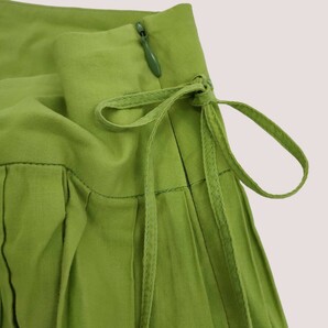 agns b./アニエス・ベー レディース プリーツスカート 38サイズ グリーン系 薄手 夏スカート 清涼感 ひざ丈 日本製 I-2485の画像2