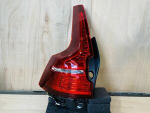 ★新品 未使用★ ボルボ V60 純正 左 LED テールライト 32291358 左側 ZB系 225 テールランプ ★未使用でこの価格は破格です★ A-1-25