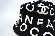 新品 CHANEL Cloche Hat Black シャネル クローシュ ハット ブラック バケットハット CCロゴ サイズL レシートコピー同梱_画像2