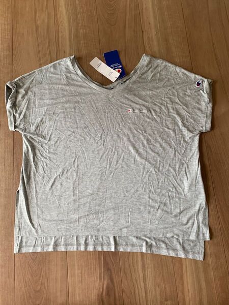 チャンピオン ウィメンズ VネックスリットTシャツ 19SS アクティブスタイル チャンピオン UVカットLサイズ定価3500円