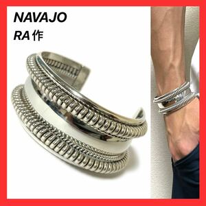 NAVAJO ナバホ RA 刻印 ネイティブ インディアンジュエリー シルバー 多重 3連 スプリング バネ バングル ブレスレット STARLING SILVER