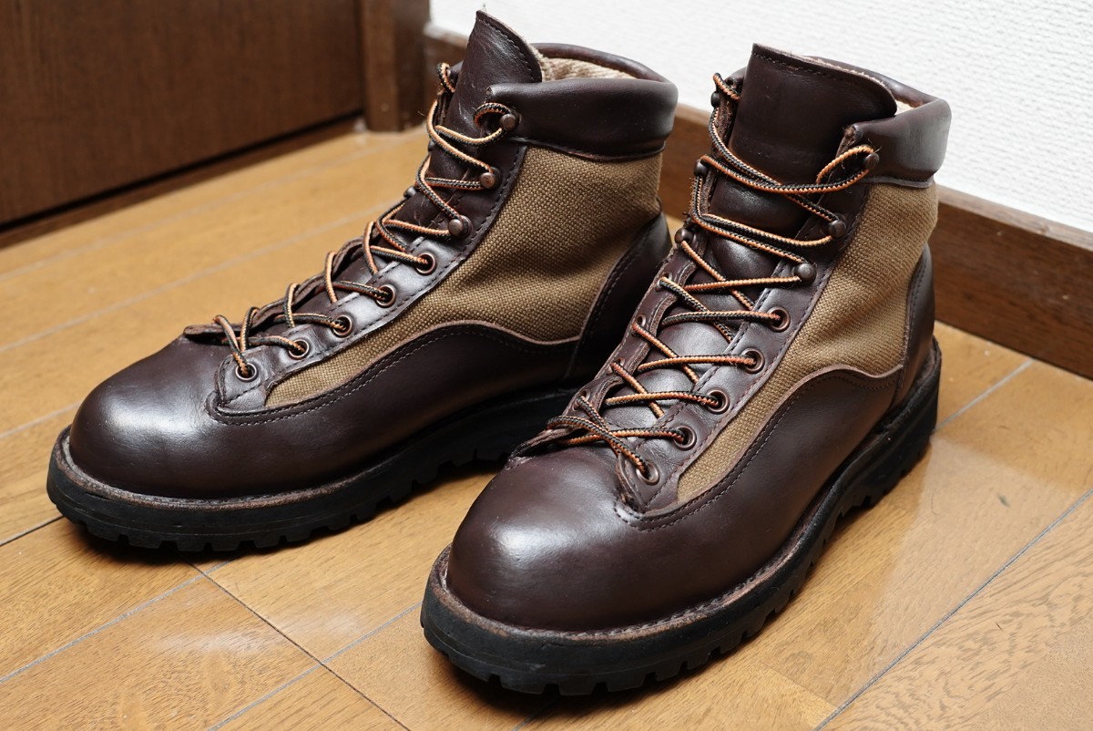 早割クーポン! 最終お値下げ!新品のゴアテックスの格好いいDannerの