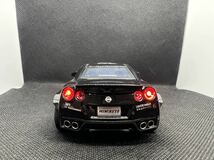 ★ R35 1/32 ダイキャスト　モデルカー　黒　ライト点灯　エンジン音再生ギミックあり　海外製品　プルバックカー　★_画像8