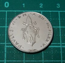 未使用 1974年 イタリア バチカン 50Lire ローマ教皇 パウロ6世 紋章 キリスト教 カトリック教会 オリーブの枝 硬貨 コイン 貨幣 メダル_画像1