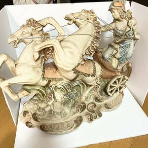 馬車ベンハー　西洋美術品　インテリア　置物　イタリア　洋風　アンティーク 陶器人形