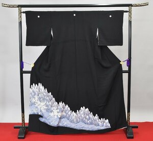 黒留袖 結婚式 自然文様 森林 五つ紋 家紋 身丈157.5cm 裄丈63cm ★着物 e-622