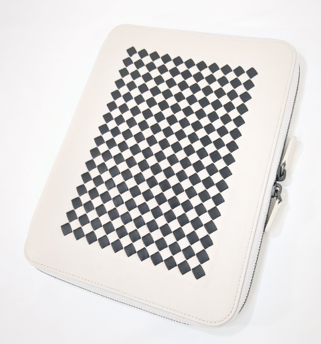 2023年最新】ヤフオク! -ボッテガヴェネタipadケースの中古品・新品