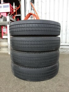 205/80R17.5　120/118N　ブリヂストン　DURAVIS　R207　中古夏タイヤ４本　送料無料　（050727）