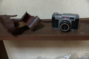 古いカメラ　Anny-10 ゆうパック６０サイズで発送。
