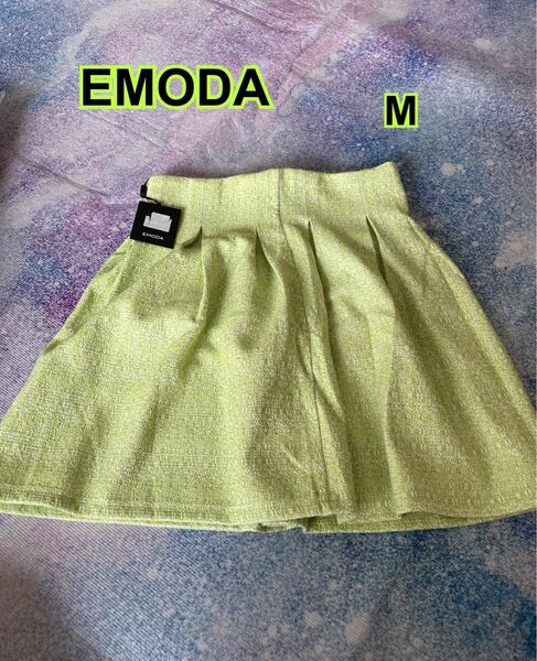 新品　EMODA ツイードミニスカート