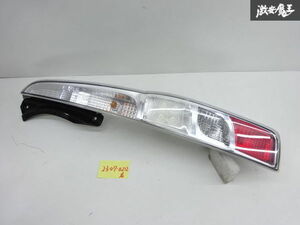 ダイハツ 純正 LA100S LA110S ムーヴ カスタム 前期 LED テールライト ランプ 右 右側 運転席側 ICHIKOH D098 点灯OK 割れ無し 即納 棚8-1