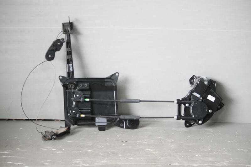 2023年最新】ヤフオク! -zrr70 パワースライドドアモーターの中古品