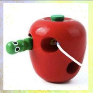 りんご　木製　軽いリンゴ形状 木 おもちゃ モンテッソーリ教育　赤ちゃん　ベビー