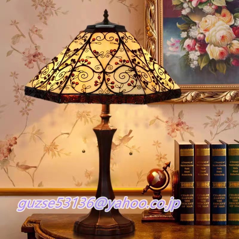 Populaire et belle ☆ Lampe de table en vitrail Tiffany, support d'éclairage rétro, style antique, intérieur en verre fait à la main, éclairage, Lampe de table, Support de table
