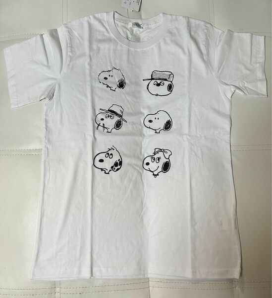 Snoopy Tシャツ 新品未使用 スヌーピー