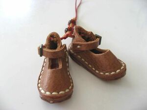 * leather craft : Mini strap shoes. strap *