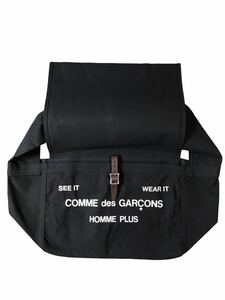 (D) COMME des GARCONS HOMME PLUS コムデギャルソンオムプリュス 01AW SEE IT WEAR IT ロゴ メッセンジャーバッグ ブラック