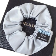 極美品★PRADA トライアングル シュシュ 1IF015 ヘア アクセサリー RE-NYLON プラダ★_画像3