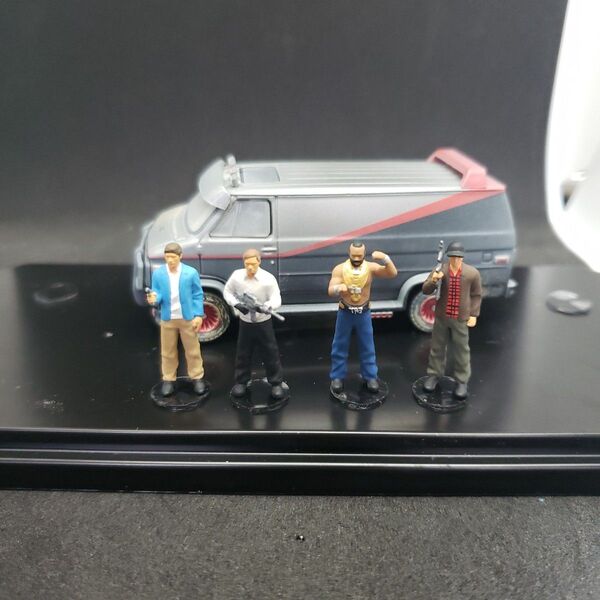 1/64 フィギュア 4体 & ミニカー