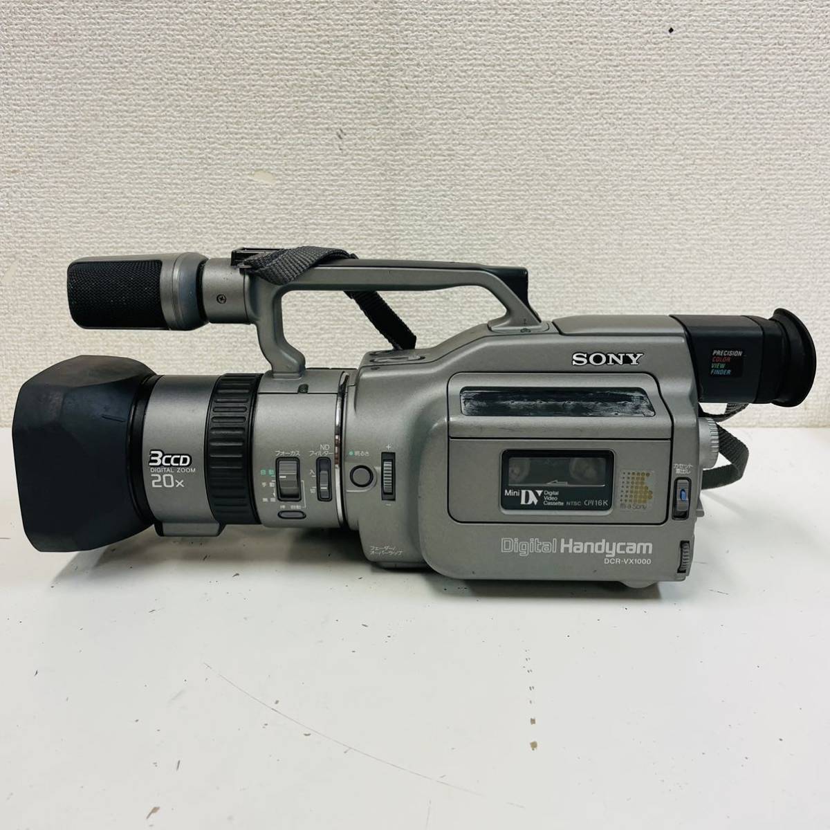税込?送料無料】 SONY DCR-VX1000 年代物ビデオカメラ 付属品多数