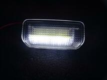 トヨタ LED２色 白点灯/赤点滅 プラド150系 ドアランプ　カーテシランプ 　　 　_画像3