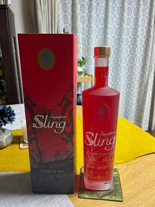 THB Singapore Sling | Original Mix 700ml 7年前にシンガポールにて購入 シンガポールドル$88 お酒専用キャビネット保管 未開封　箱付き