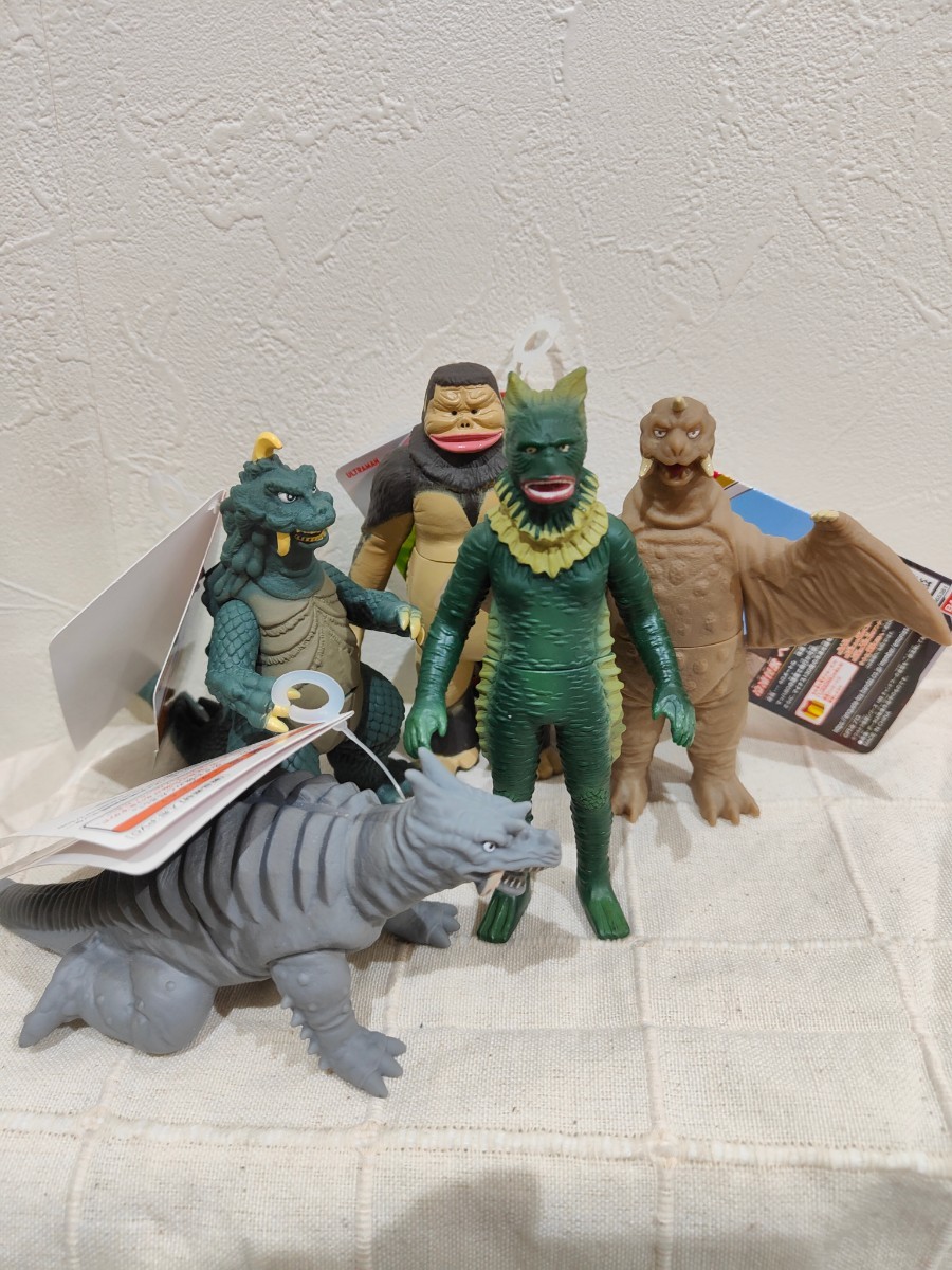 ヤフオク! -「ゴメスソフビ」(怪獣、宇宙人) (ウルトラマン)の落札相場