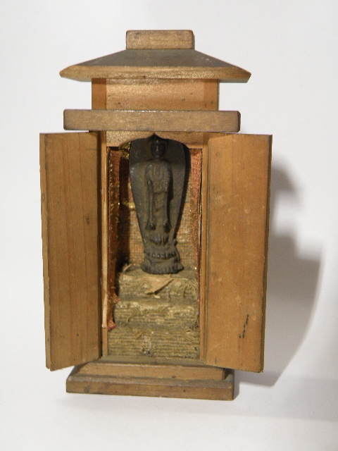 大流行中！ 仏教美術 古銅 観世音菩薩像 仏像 在銘 共箱 V R4592 彫刻