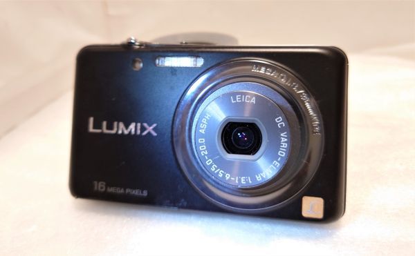 快調!超美品PANASONIC LUMIX DMC-FH7 LEICA 5-20mm☆完動品