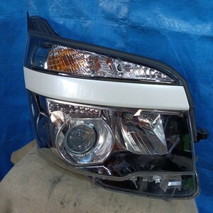 美品！ヴォクシー ZRR70W ZRR70G 後期 HID 右 ヘッド ライト ランプ KOITO 28-225 VOXY パールホワイト 070 ZRR75W ZRR75G プロジェクター