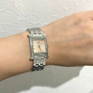 HERMES(エルメス) Ｈウォッチ レディース 腕時計 オレンジ(ピンク) 高級 上品 レア