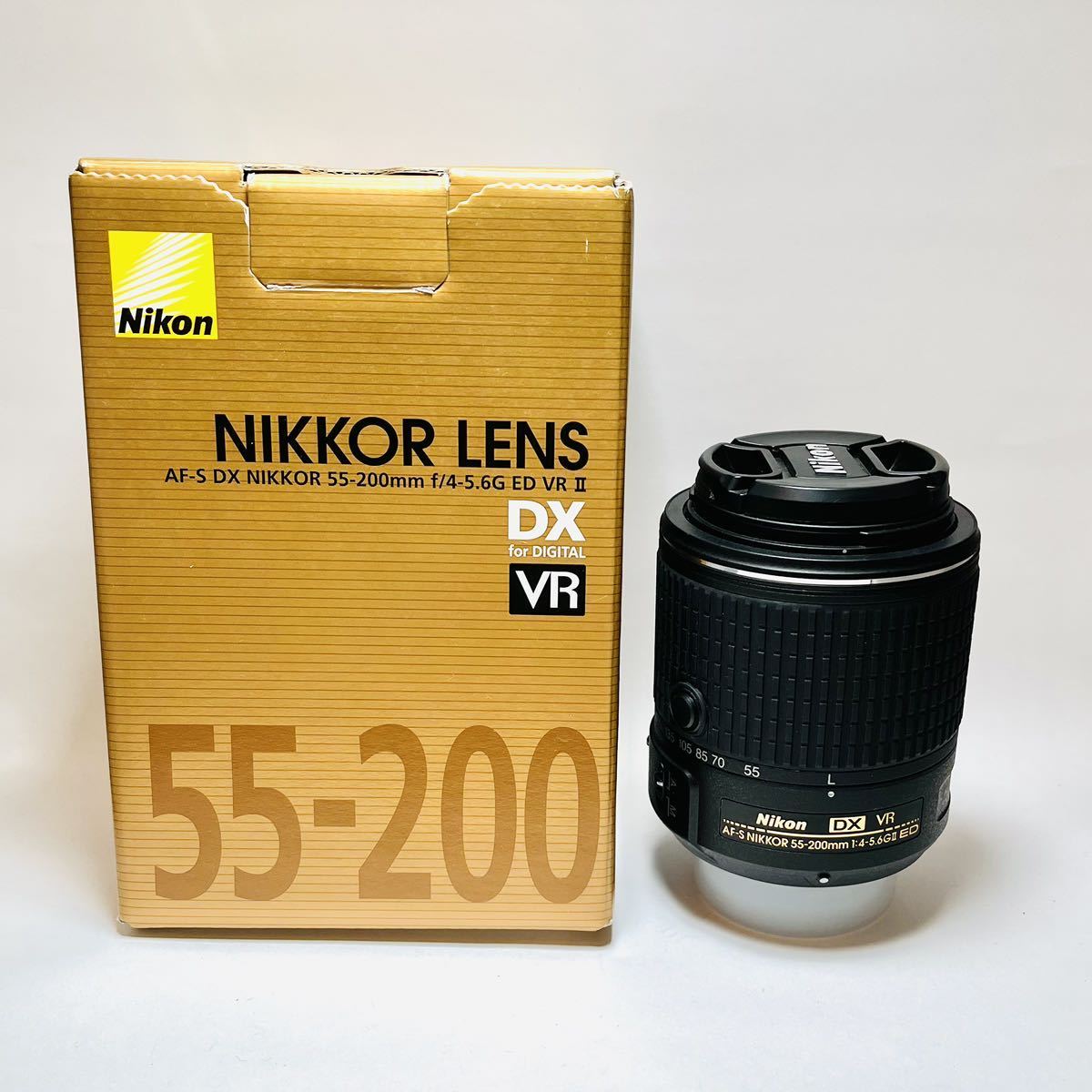 ニコン AF-S DX NIKKOR 55-200mm f/4-5.6G ED VR II オークション比較 