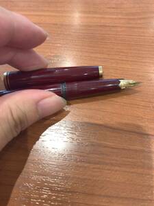  Montblanc fountain pen very popular bordeaux 