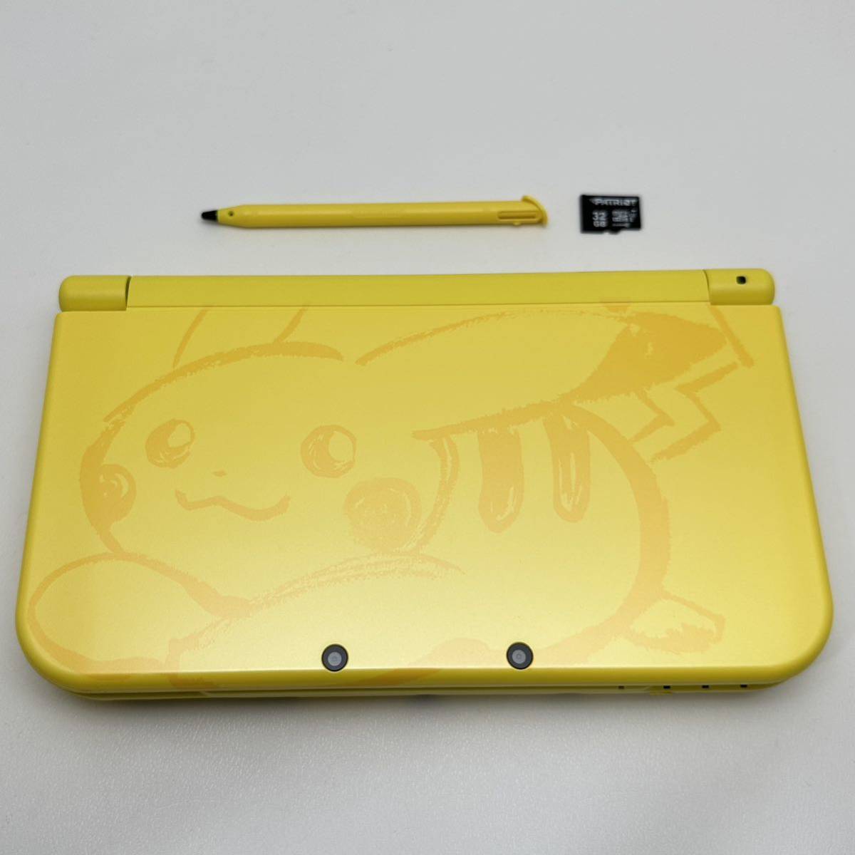 Yahoo!オークション -「newニンテンドー3ds ll ピカチュウ イエロー